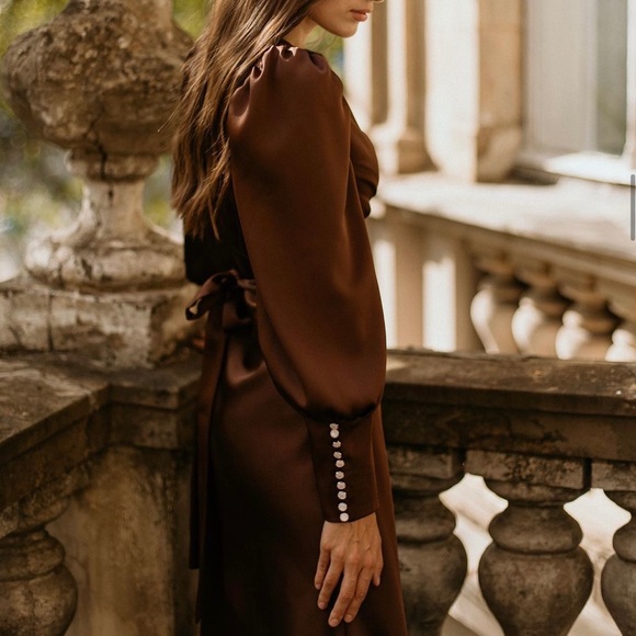 COPY - Dress - Picture 1 of 3